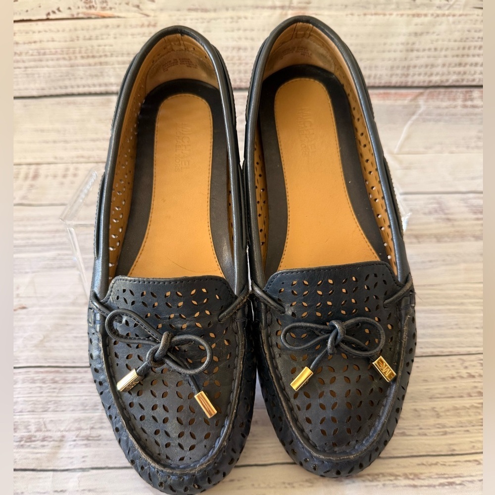 Womens Michael Kors Navy Daisy Moccasin Flats Loafers Leather Size 7M